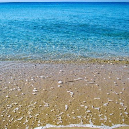 Casa Lia-Beach Front Villa Nea Kallikrateia Экстерьер фото