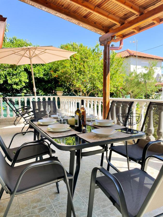 Casa Lia-Beach Front Villa Nea Kallikrateia Экстерьер фото