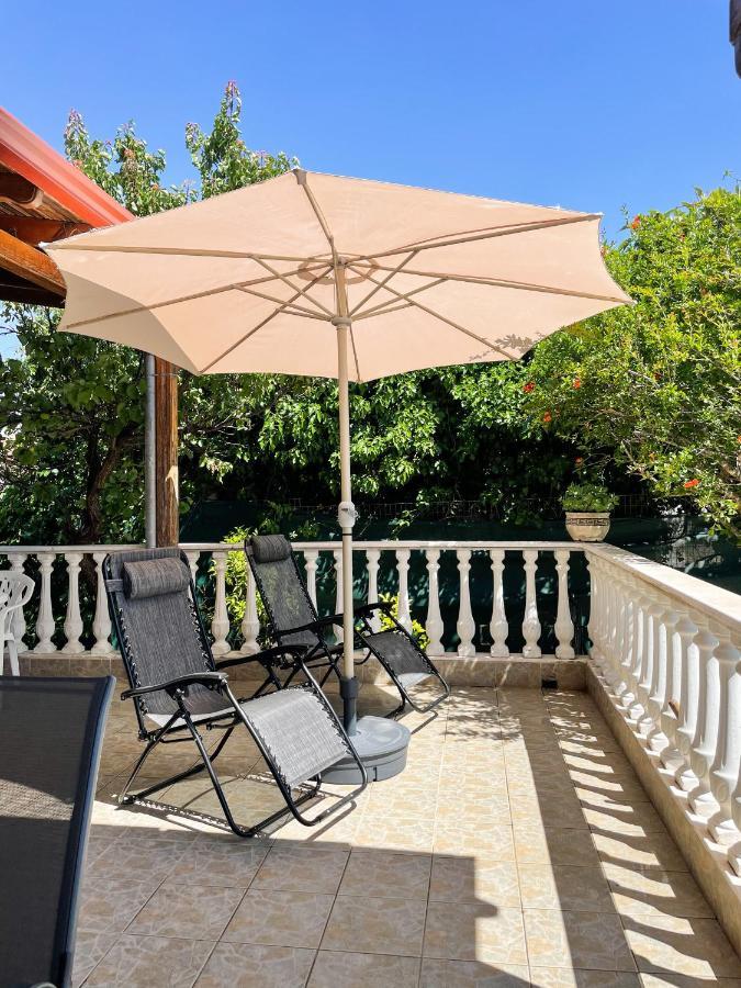 Casa Lia-Beach Front Villa Nea Kallikrateia Экстерьер фото