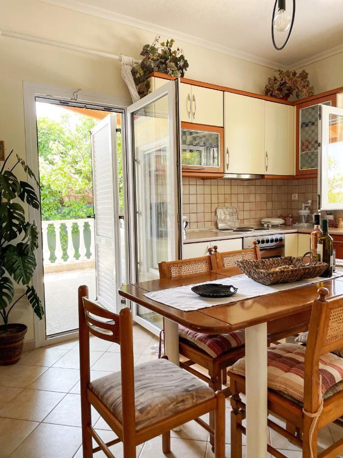Casa Lia-Beach Front Villa Nea Kallikrateia Экстерьер фото